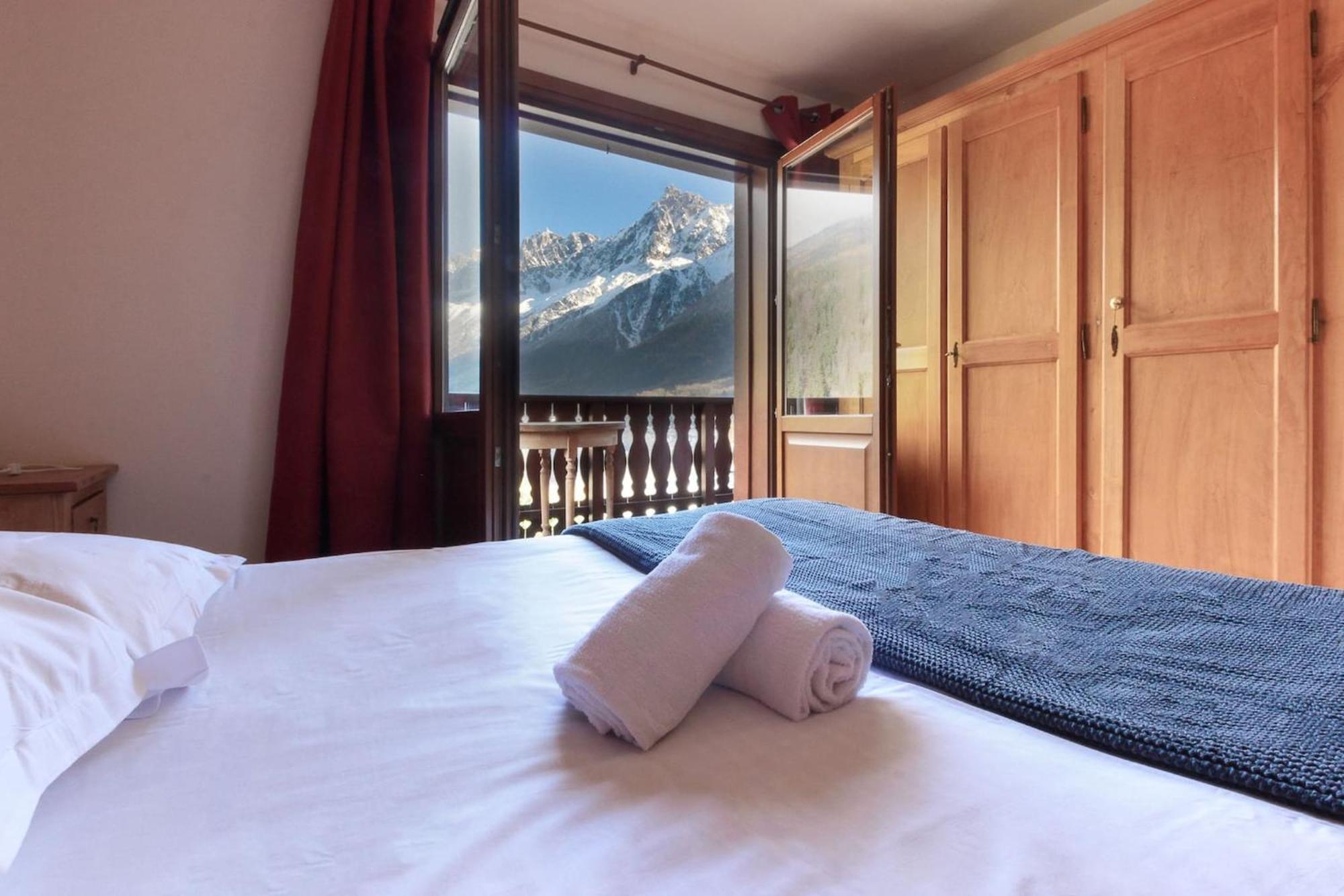 Апартаменти Les Grands Balcons - Newly Renovated - Rock Climbing, Trails, Tmb Near Ле-Уш Екстер'єр фото
