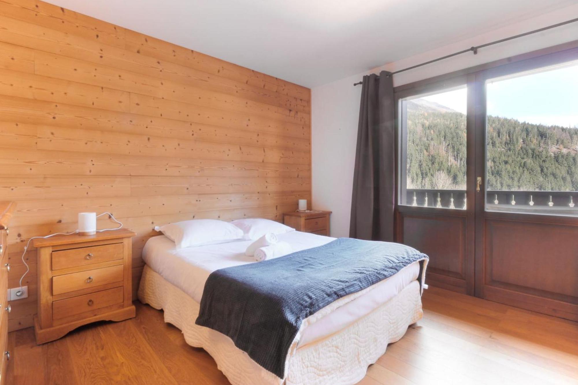 Апартаменти Les Grands Balcons - Newly Renovated - Rock Climbing, Trails, Tmb Near Ле-Уш Екстер'єр фото